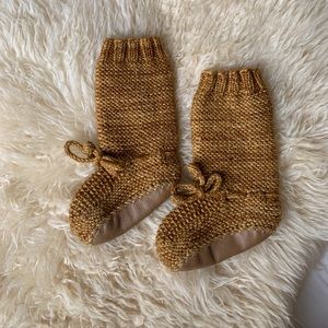 Misha and Puff knit booties